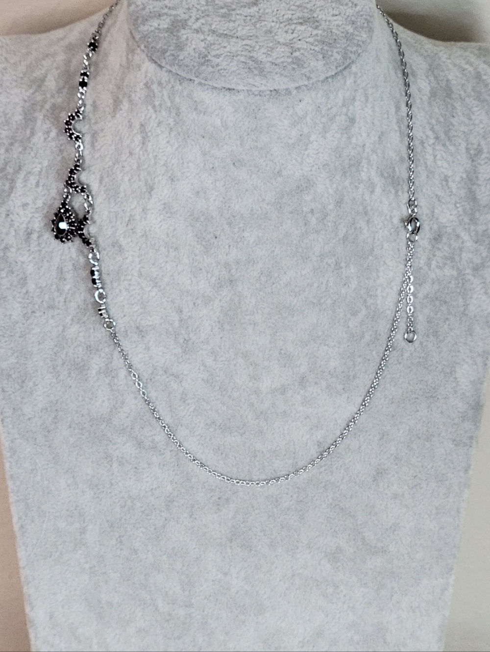 Gorgeous Garnet "Y" Necklace - Picture 3 of 8